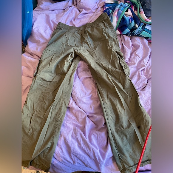 H&M Cargo Pants (Size 4 (US) / 36 (EU) ) - Picture 2 of 2